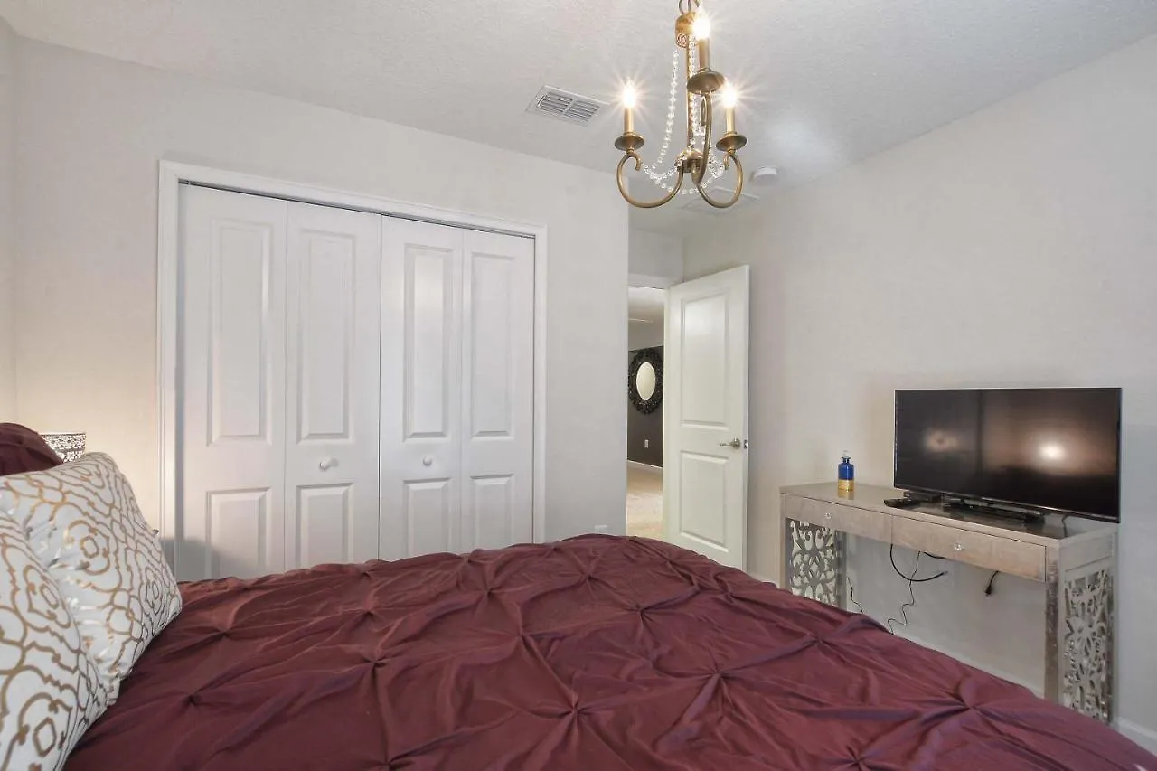 Solterra - 6 Bedrooms House W/Pool-7036Sr Davenport 0*,  United States