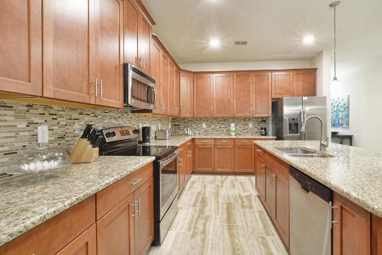 Solterra - 6 Bedrooms House W/Pool-7036Sr Davenport