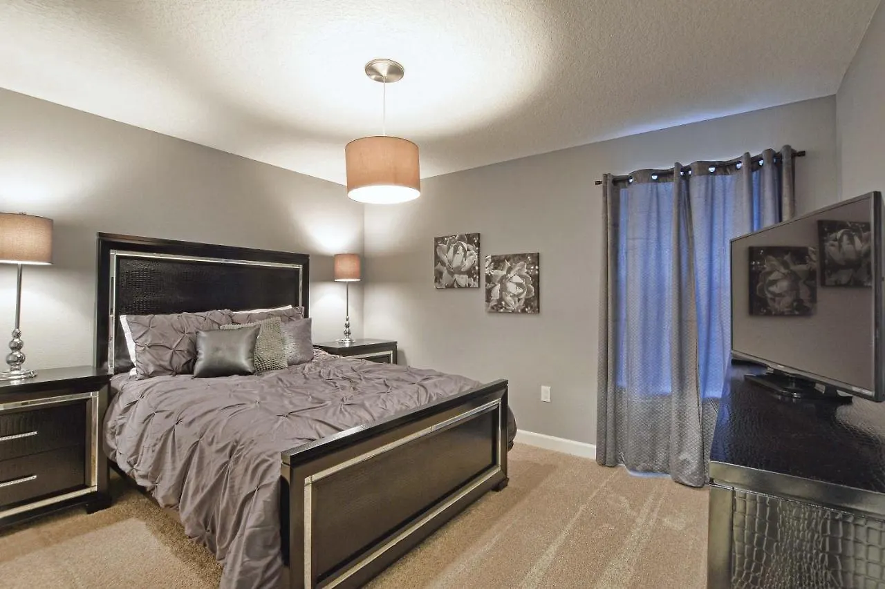 Solterra - 6 Bedrooms House W/Pool-7036Sr Davenport