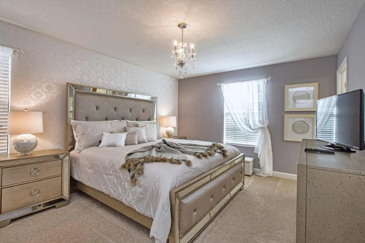 Holiday home Solterra - 6 Bedrooms House W/Pool-7036Sr Davenport United States