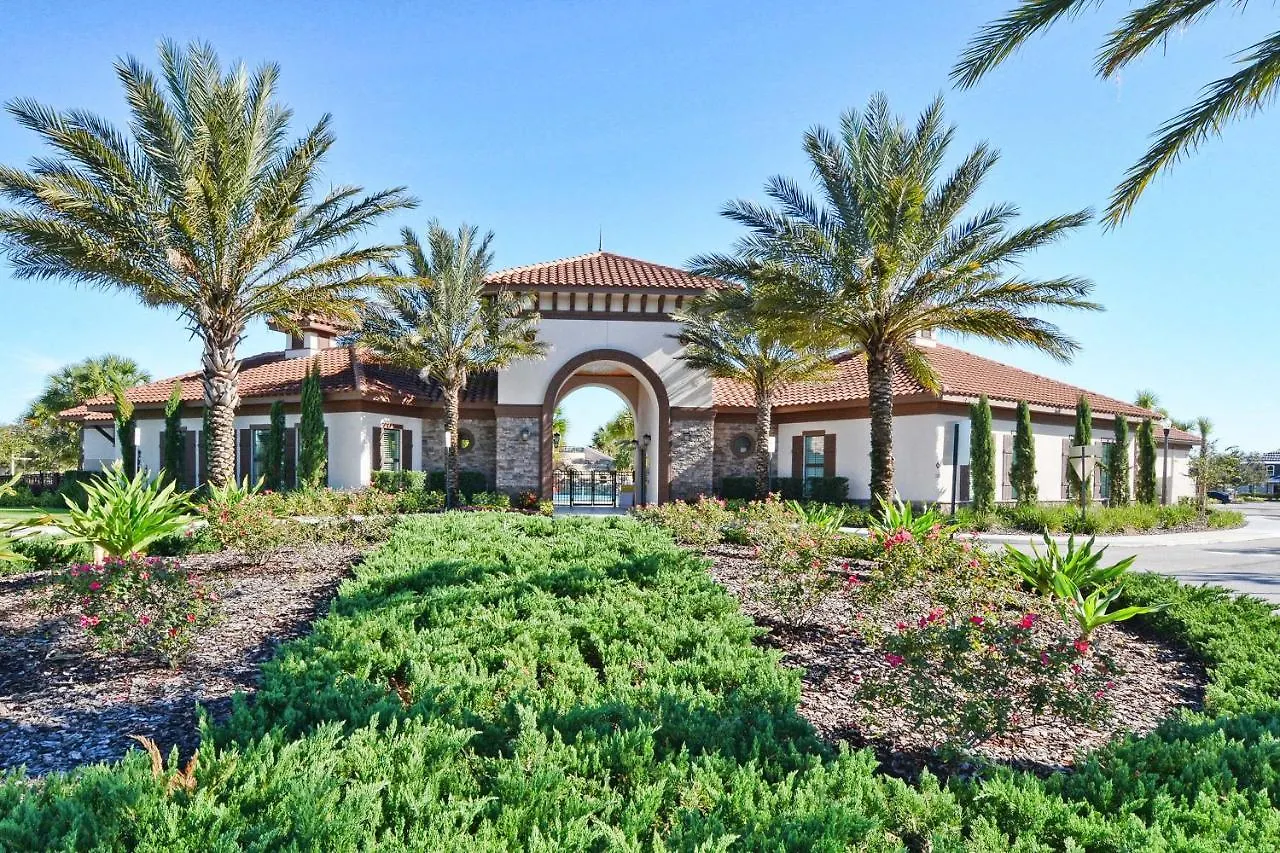 Solterra - 6 Bedrooms House W/Pool-7036Sr Davenport